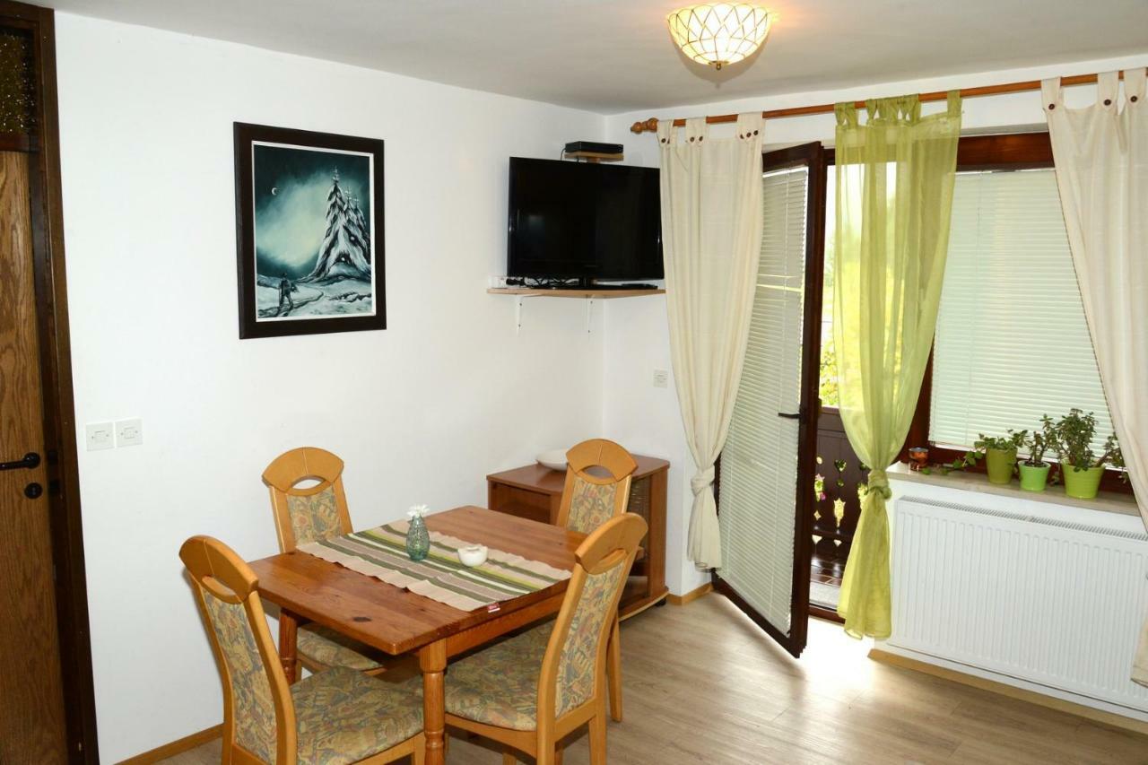 Apartment Apartmaji Rabic